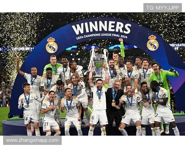 维尼修斯梅开二度助皇马大胜巴伦西亚豪取三分紧追榜首仅差两分