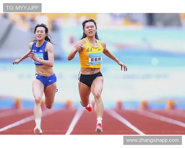 老将韦永丽百米摘银泪洒赛场：这枚奖牌也属于梁小静与葛曼棋
