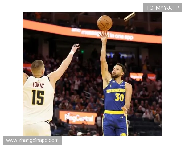 约基奇准三双率掘金主场大胜勇士库里缺阵NBA杯焦点战强势登顶