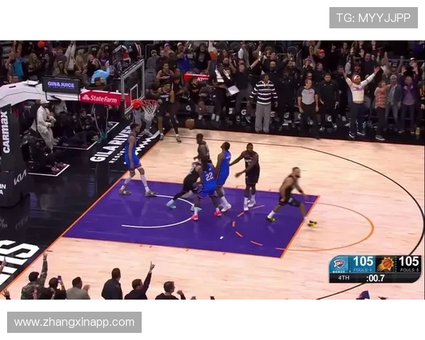 布克追身三分命中却遭裁判无视3加1机会球队分差扩大至20分以上 布克追身三分命中却遭裁判无视3加1机会球队分差扩大至20分以上