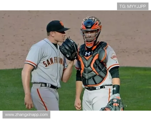 太阳主帅称马卢阿奇设立新标杆期待他持续高水平表现 太阳主帅称马卢阿奇设立新标杆期待他持续高水平表现