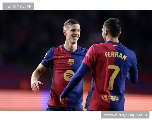 巴萨重返诺坎普纪念海报揭幕亚马尔弗里克库巴西齐聚一堂